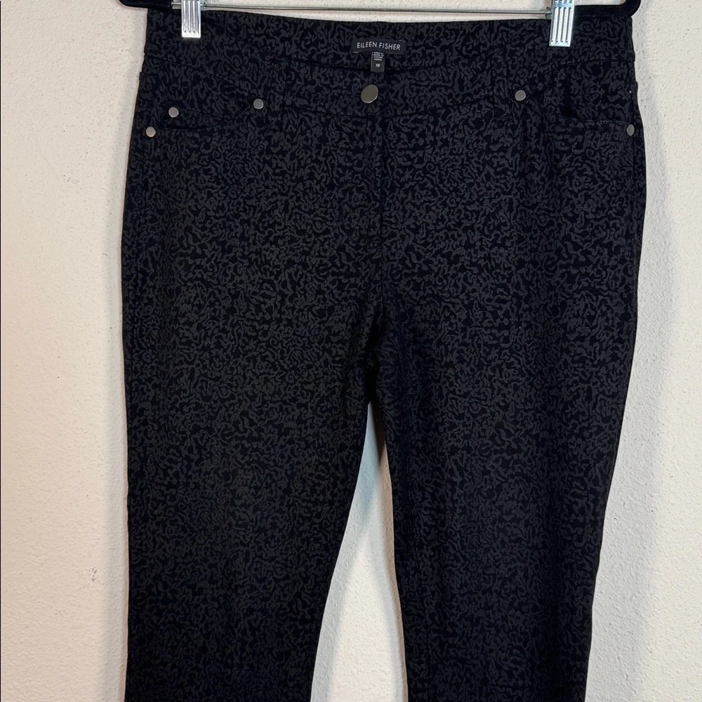 Eileen Fisher Black Textured Pants size 10 no signs of wear